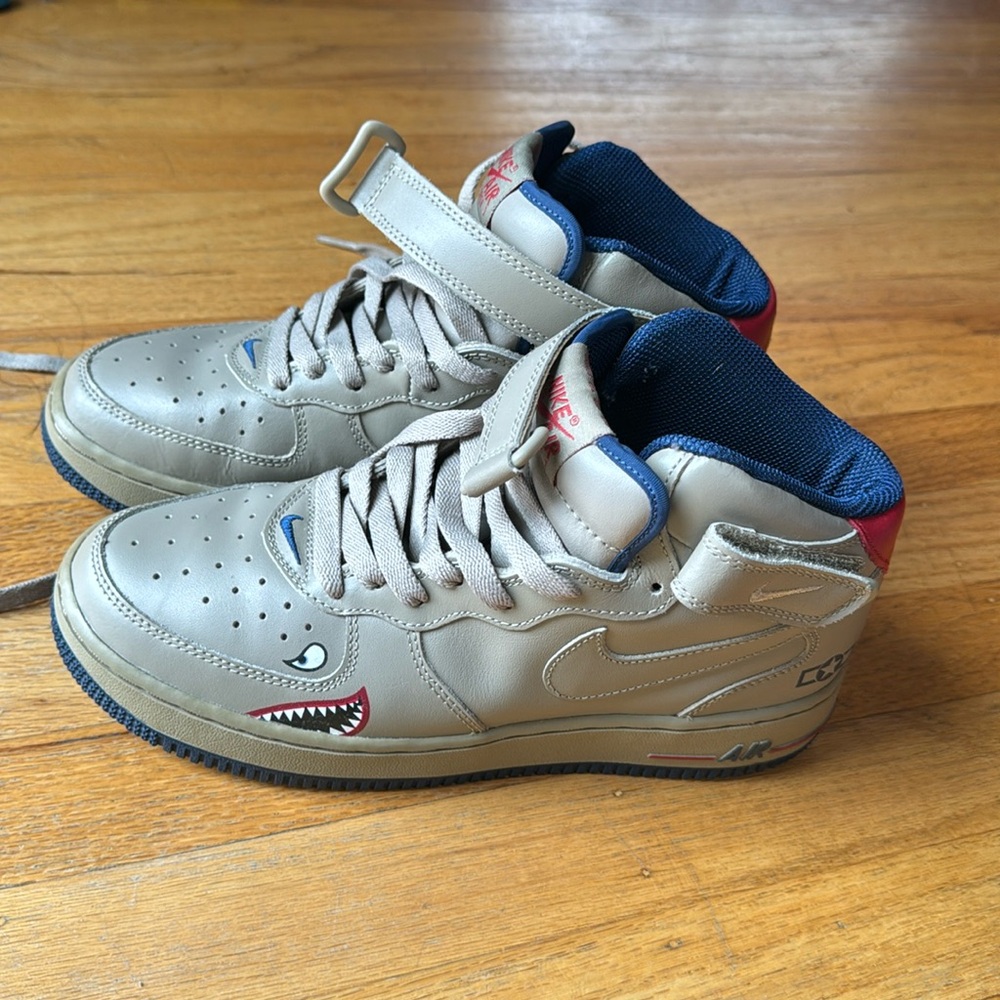 Nike Air Force 1 Mid 'Tuskegee'  size 6.5Y